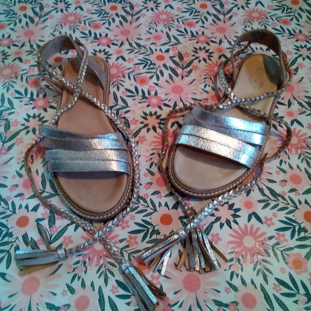 SEYCHELLES  WEEKENDERS  SANDALS ~ Size 8.5